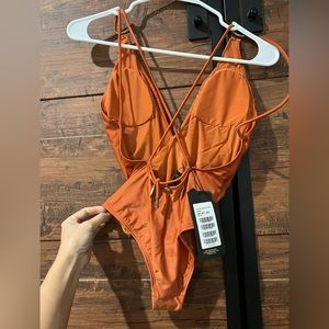 Vix NWT solid Thai Ballet one piece swimsuit in copper. Medium.